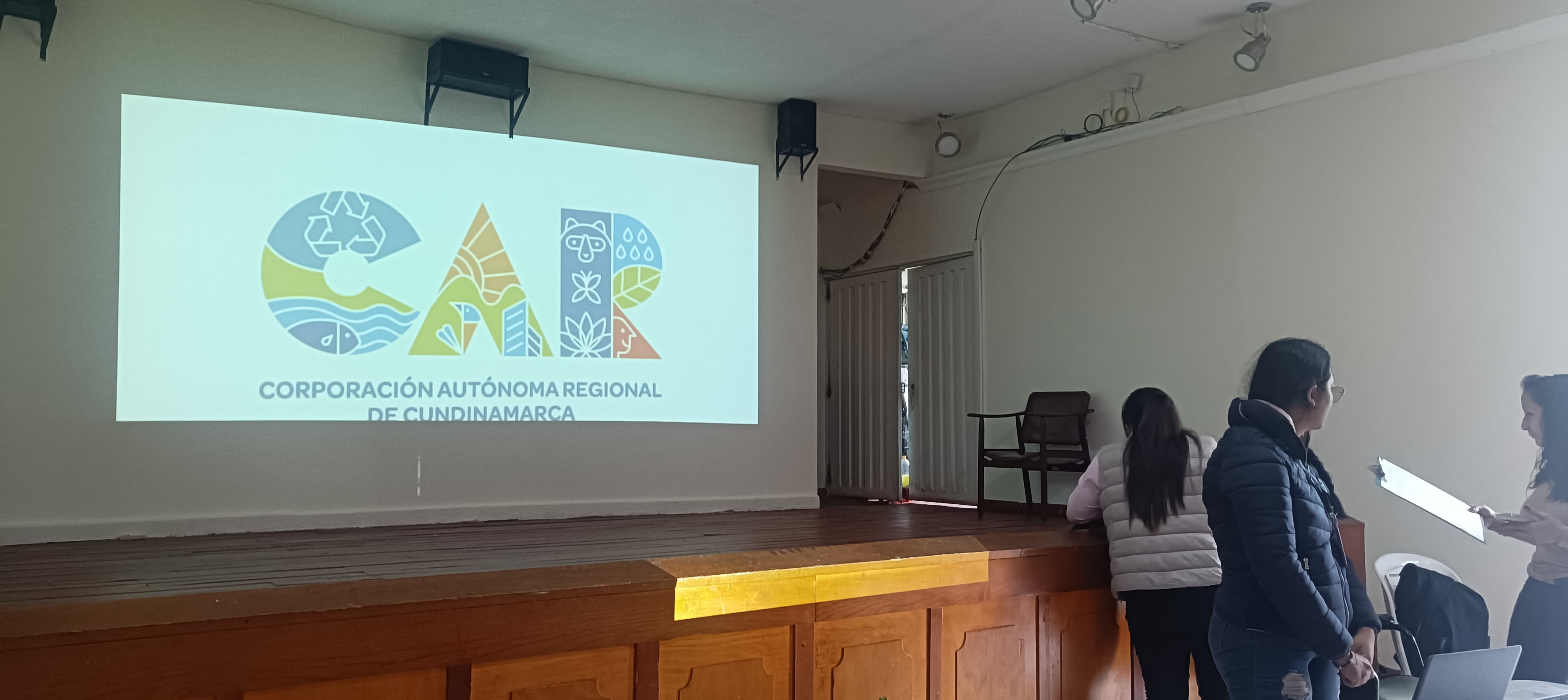 Adjunto Estudiantes divino salvador 2.jpg